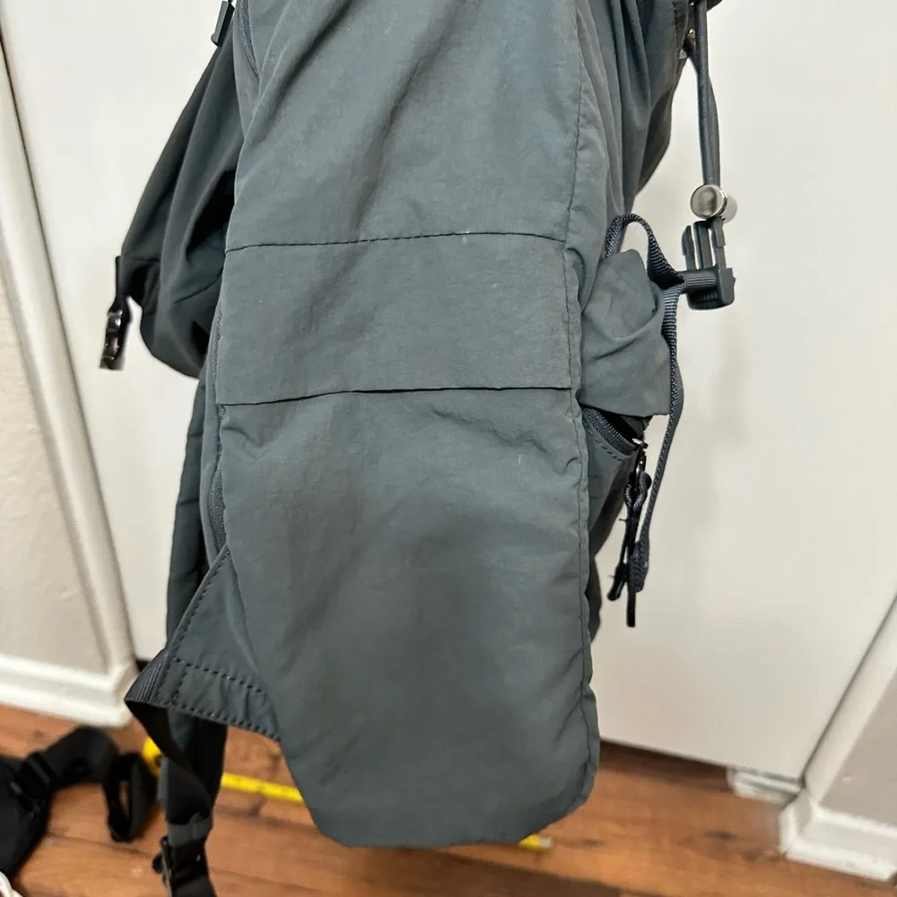 LULULEMON backpack - Picture 6 of 9